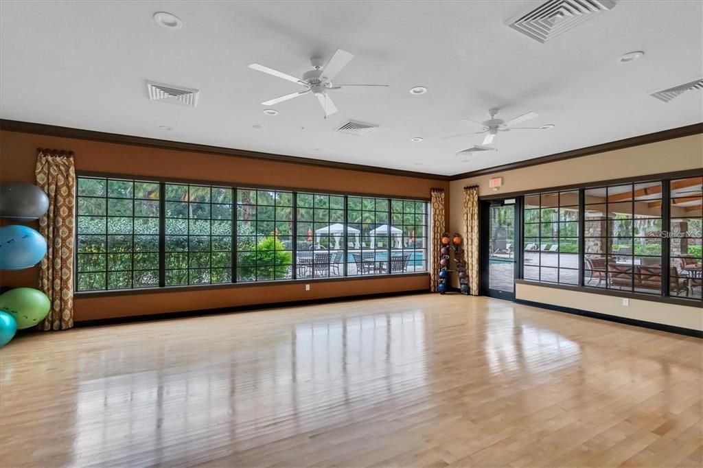 На продажу: $695,000 (2 спален, 2 ванн, 1903 Квадратных фут)