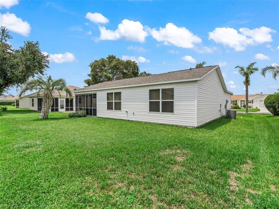 For Sale: $254,900 (2 beds, 2 baths, 1100 Square Feet)