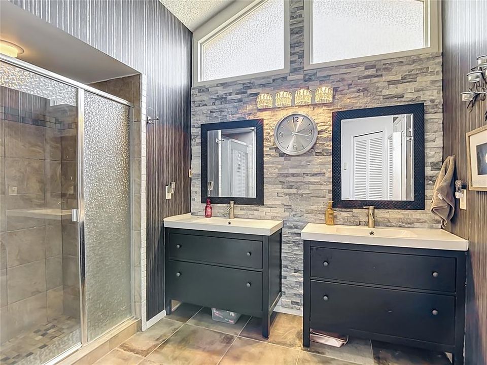 На продажу: $409,500 (3 спален, 2 ванн, 1924 Квадратных фут)
