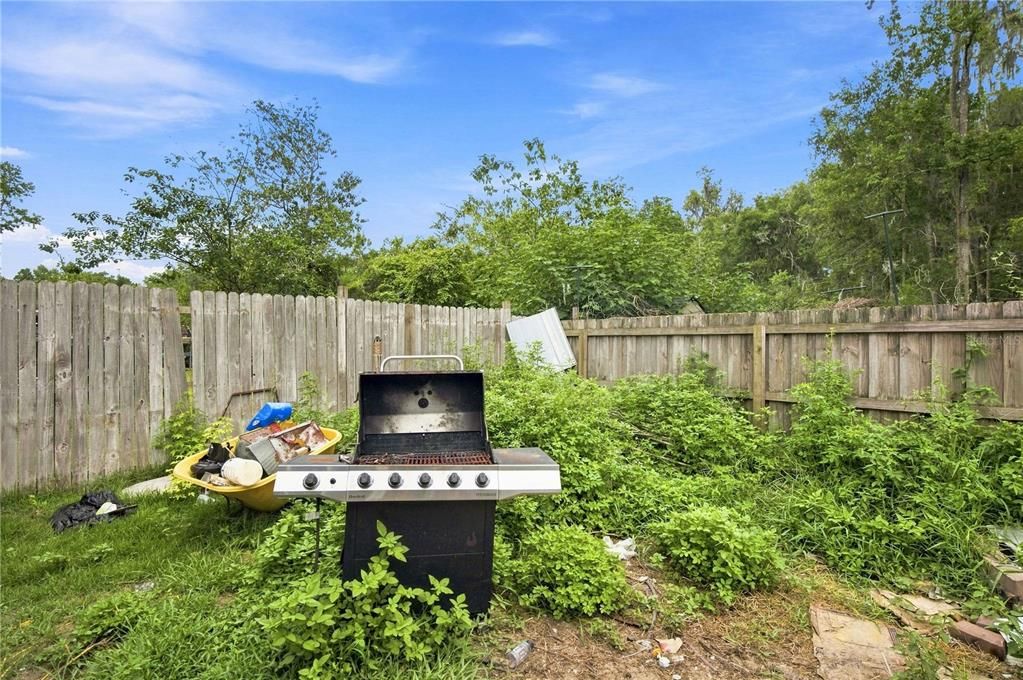 На продажу: $149,500 (2 спален, 2 ванн, 1162 Квадратных фут)