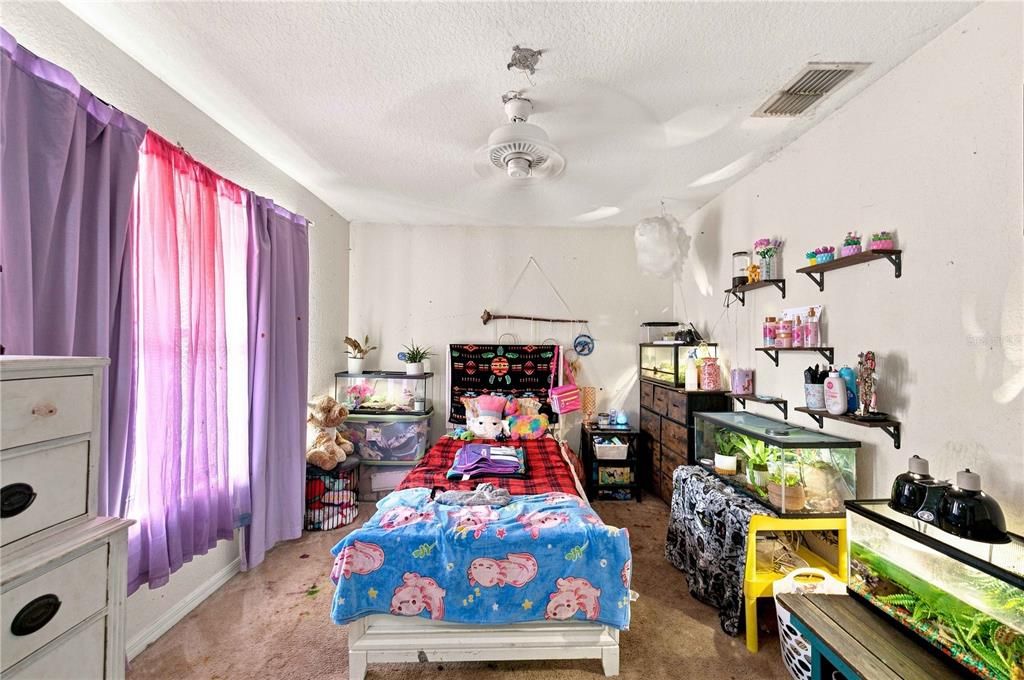 На продажу: $149,500 (2 спален, 2 ванн, 1162 Квадратных фут)