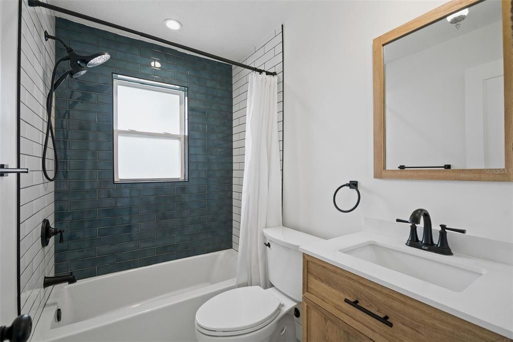 В аренду: $2,950 (3 спален, 2 ванн, 1208 Квадратных фут)