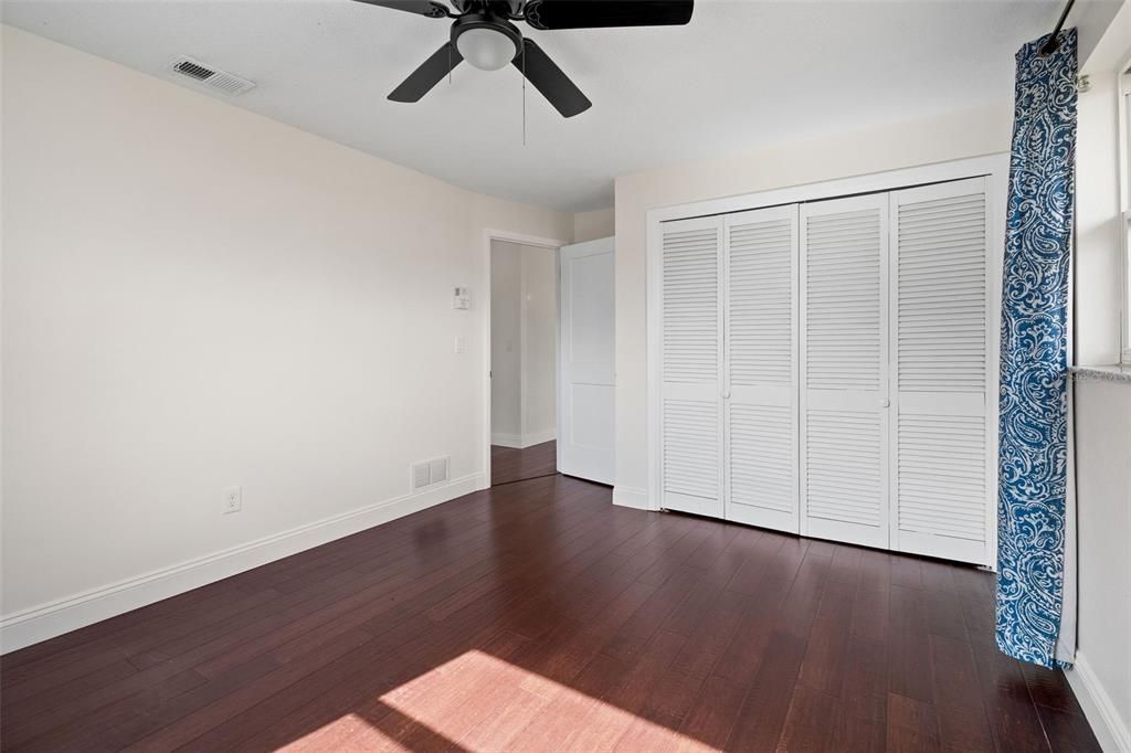 В аренду: $2,950 (3 спален, 2 ванн, 1208 Квадратных фут)