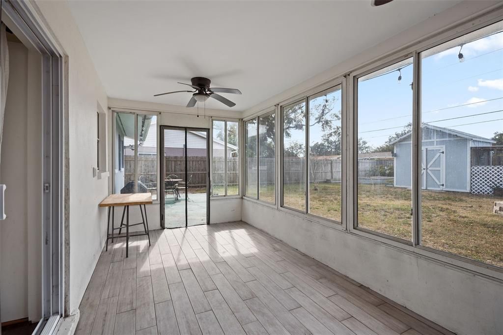 В аренду: $2,950 (3 спален, 2 ванн, 1208 Квадратных фут)