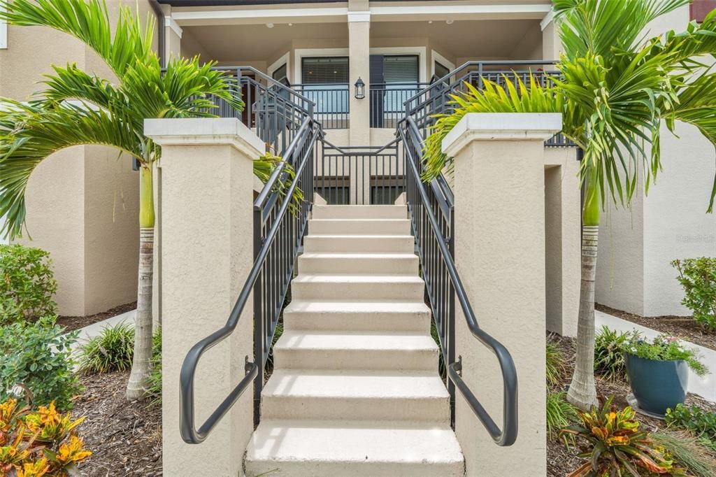 For Sale: $250,000 (2 beds, 2 baths, 1616 Square Feet)