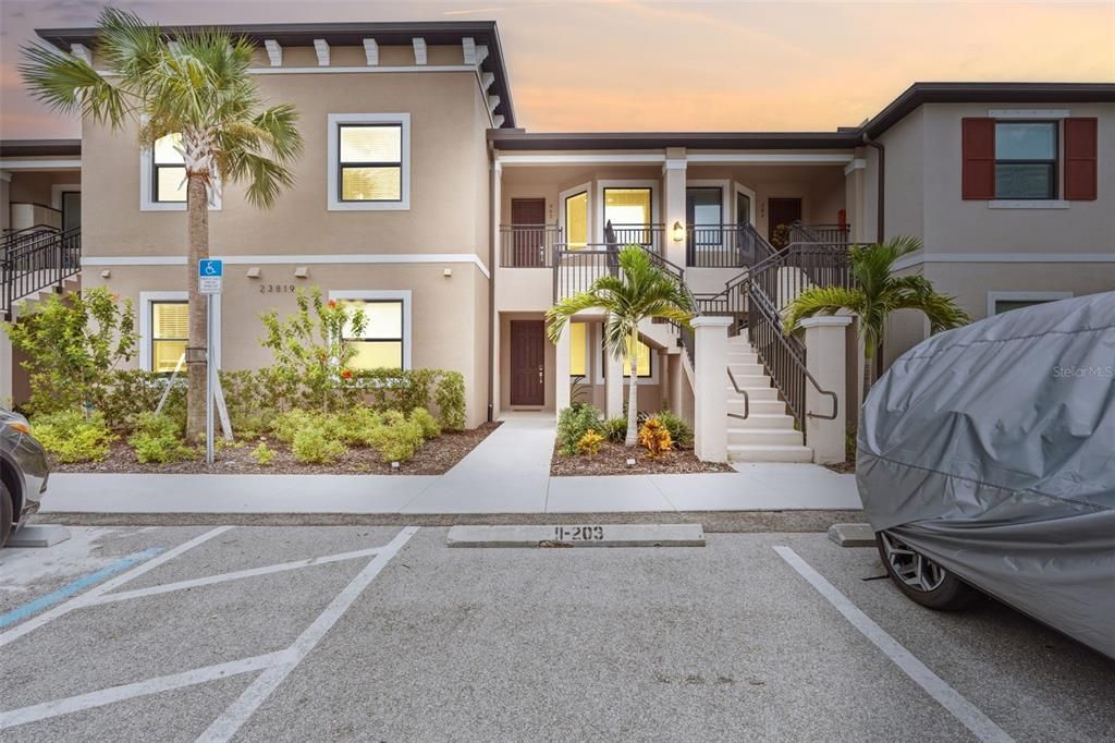 For Sale: $250,000 (2 beds, 2 baths, 1616 Square Feet)