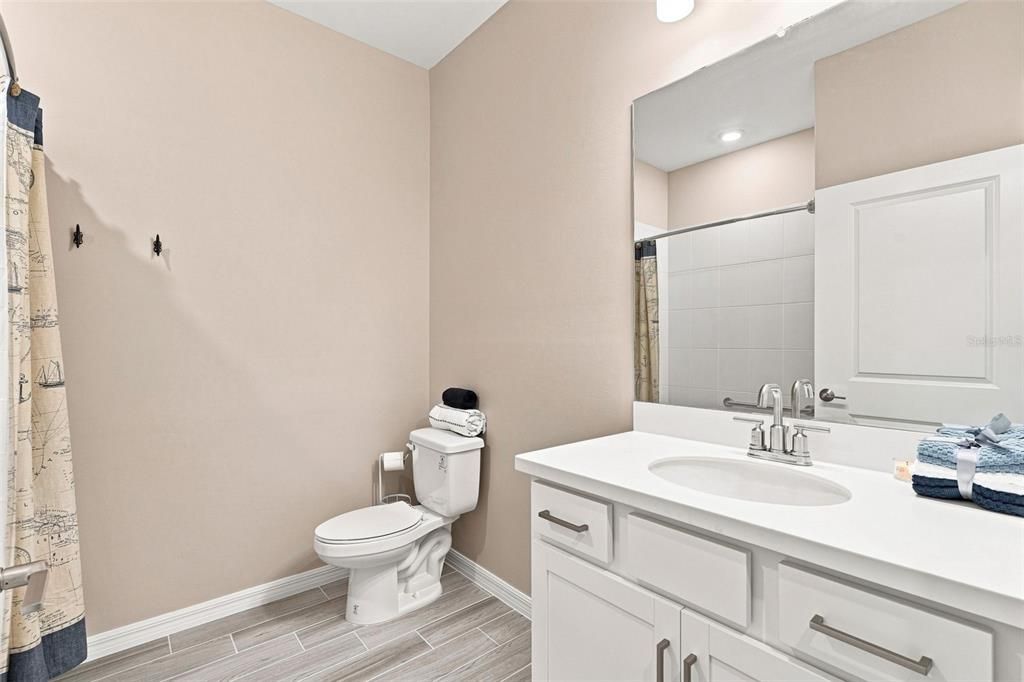For Sale: $250,000 (2 beds, 2 baths, 1616 Square Feet)