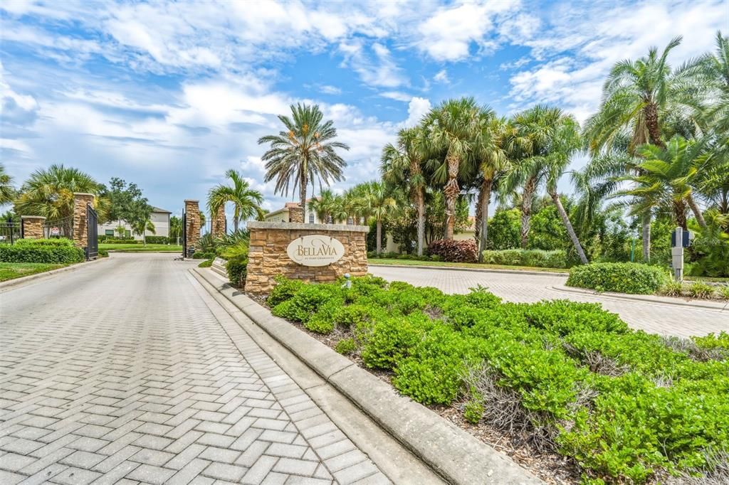 For Sale: $250,000 (2 beds, 2 baths, 1616 Square Feet)