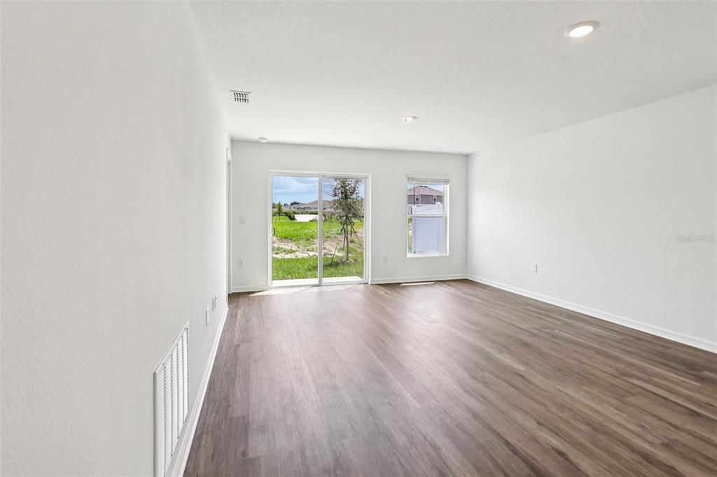 En Venta: $241,990 (3 camas, 2 baños, 1223 Pies cuadrados)