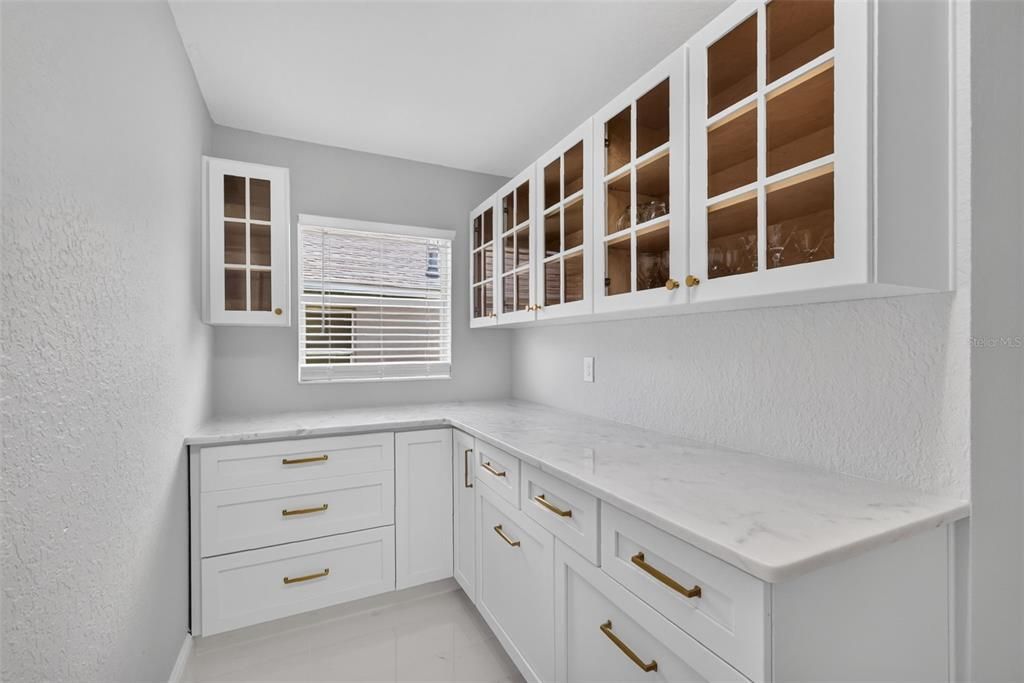 En Venta: $875,000 (3 camas, 2 baños, 2128 Pies cuadrados)