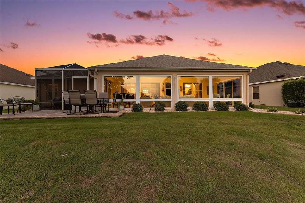 En Venta: $875,000 (3 camas, 2 baños, 2128 Pies cuadrados)