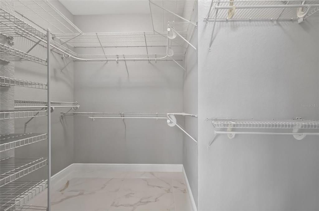En Venta: $875,000 (3 camas, 2 baños, 2128 Pies cuadrados)