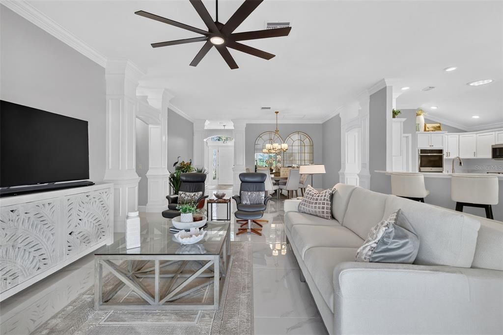 En Venta: $875,000 (3 camas, 2 baños, 2128 Pies cuadrados)