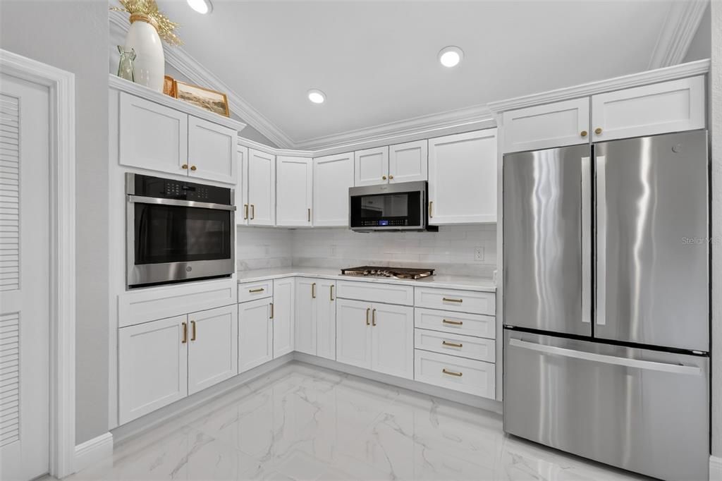 En Venta: $875,000 (3 camas, 2 baños, 2128 Pies cuadrados)