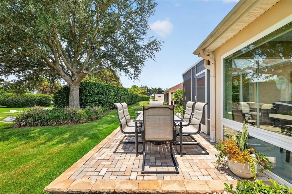 En Venta: $875,000 (3 camas, 2 baños, 2128 Pies cuadrados)