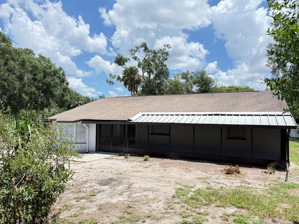 Activo con contrato: $560,000 (4 camas, 3 baños, 1664 Pies cuadrados)