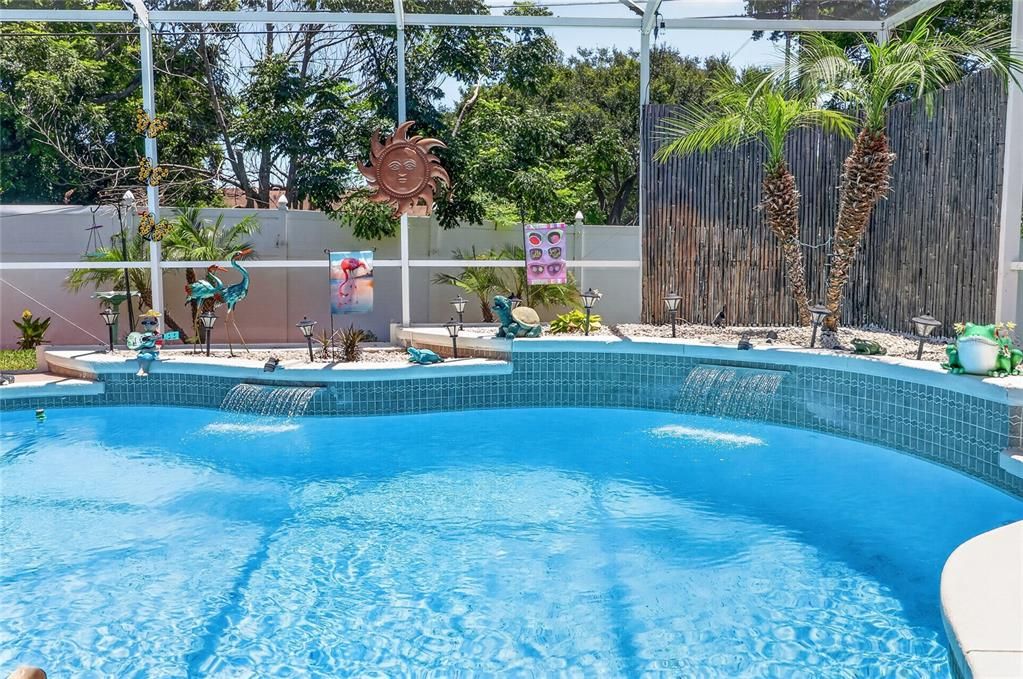 На продажу: $749,900 (4 спален, 2 ванн, 3095 Квадратных фут)