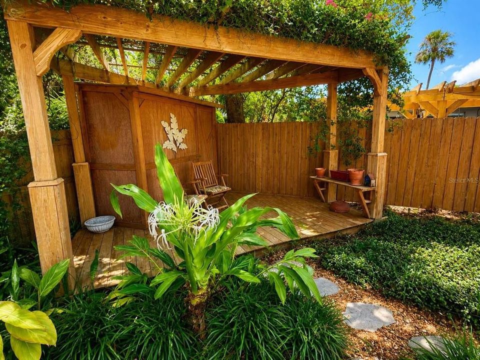 На продажу: $1,285,000 (4 спален, 3 ванн, 3165 Квадратных фут)