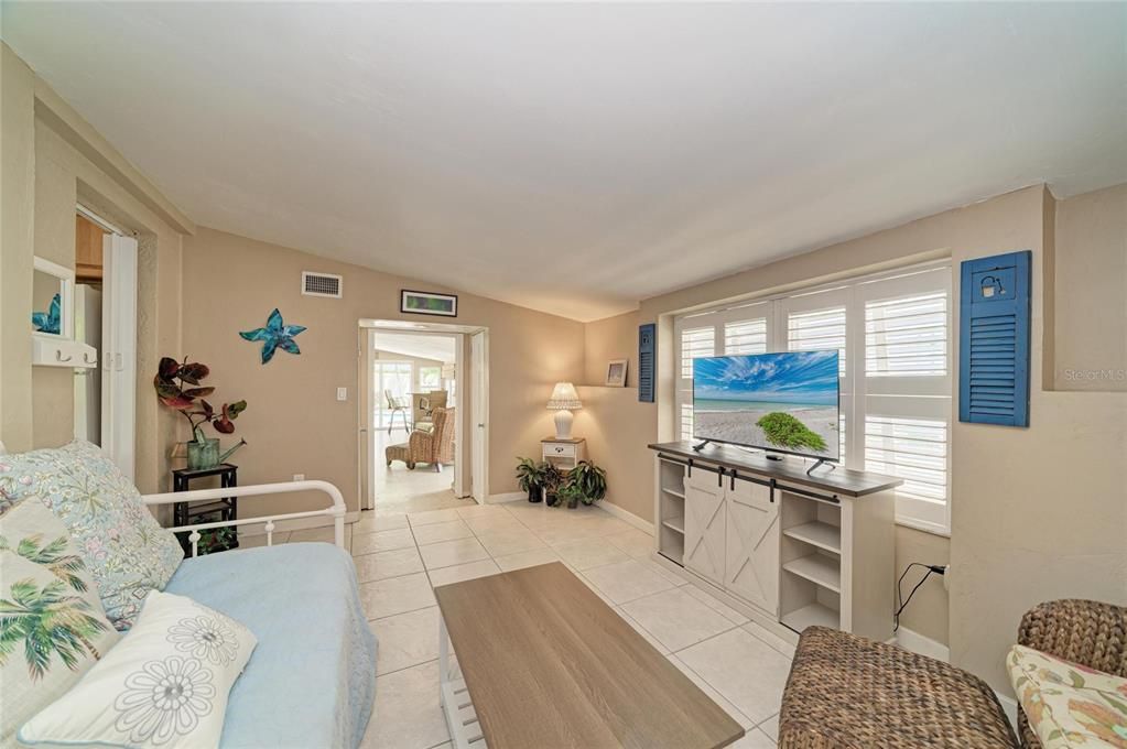 En Venta: $849,000 (3 camas, 2 baños, 1702 Pies cuadrados)