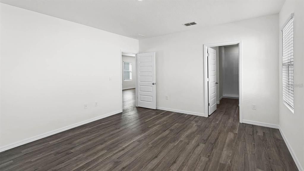 For Rent: $1,900 (3 beds, 2 baths, 1593 Square Feet)