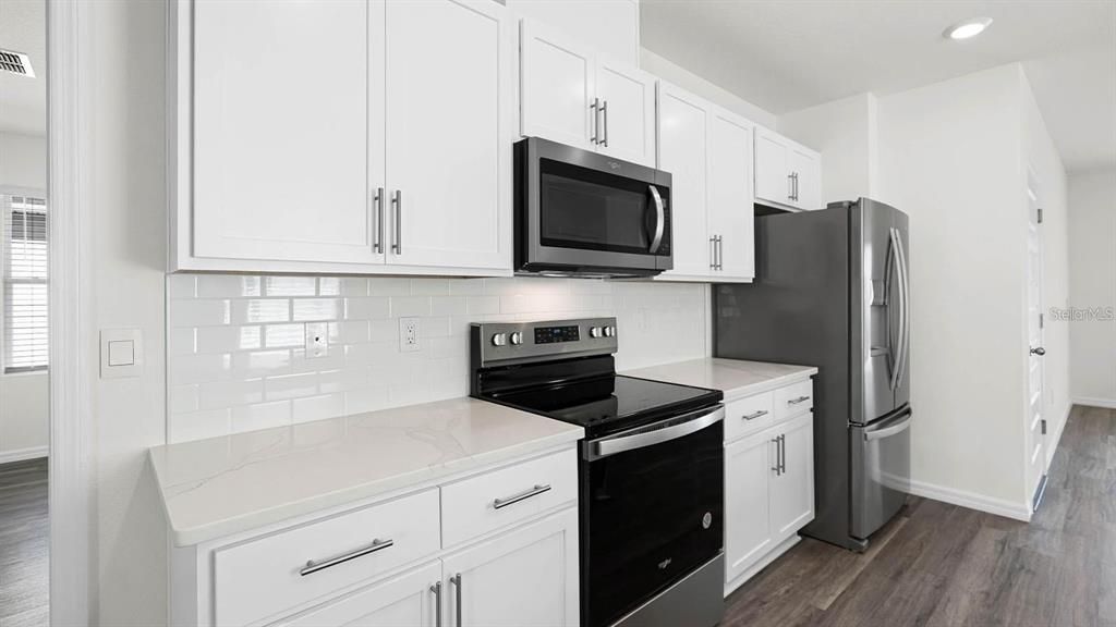 For Rent: $1,900 (3 beds, 2 baths, 1593 Square Feet)