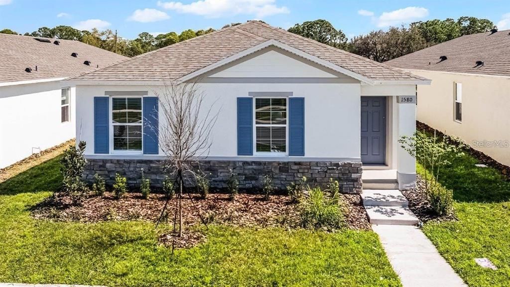 For Rent: $1,900 (3 beds, 2 baths, 1593 Square Feet)