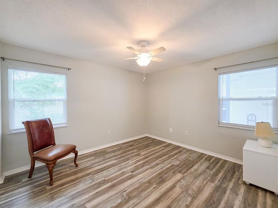 For Rent: $1,700 (1 beds, 1 baths, 720 Square Feet)