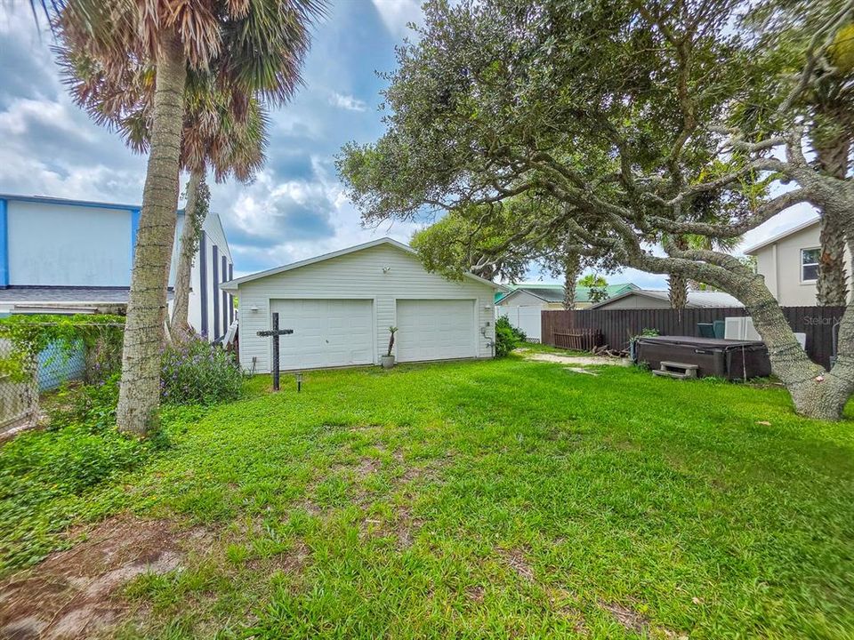 For Rent: $1,700 (1 beds, 1 baths, 720 Square Feet)