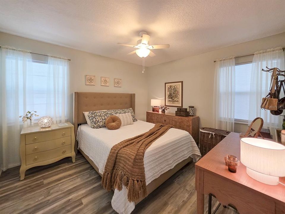 For Rent: $1,700 (1 beds, 1 baths, 720 Square Feet)