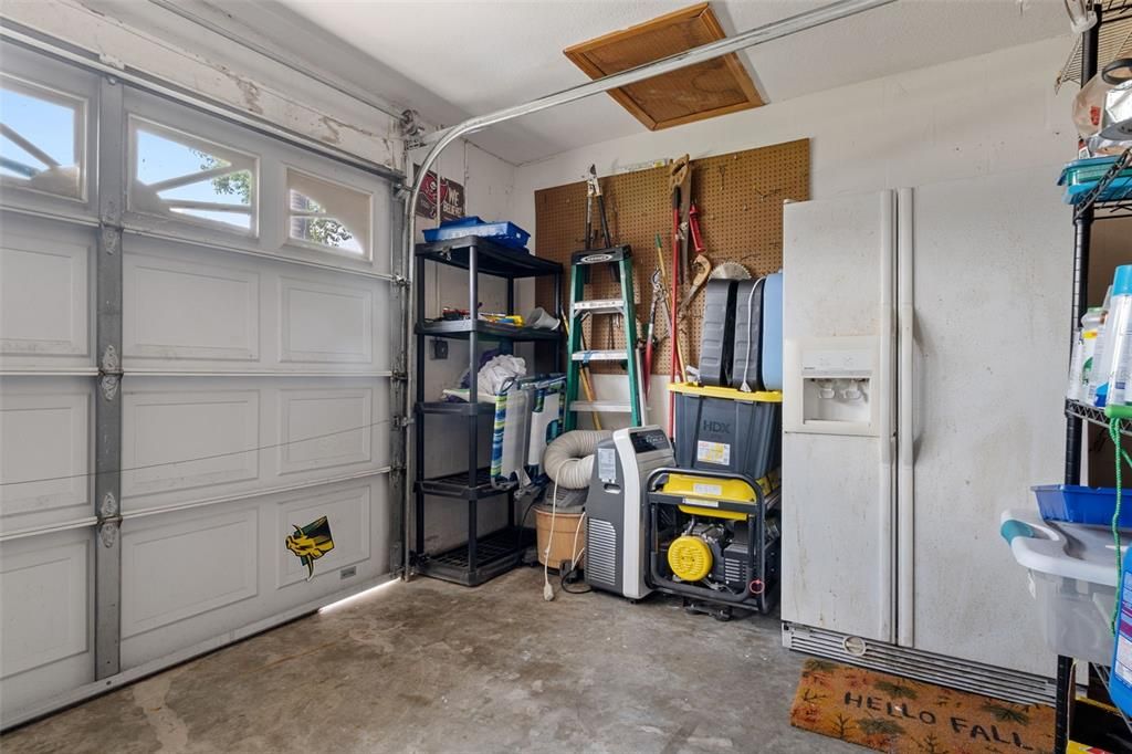 Activo con contrato: $354,900 (3 camas, 2 baños, 1701 Pies cuadrados)