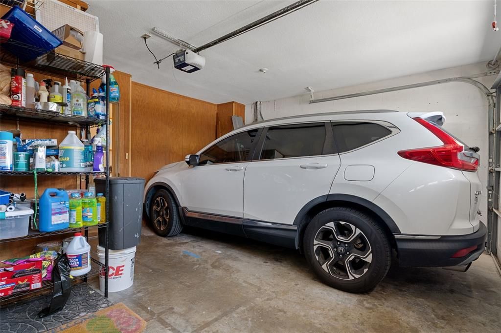 Activo con contrato: $354,900 (3 camas, 2 baños, 1701 Pies cuadrados)