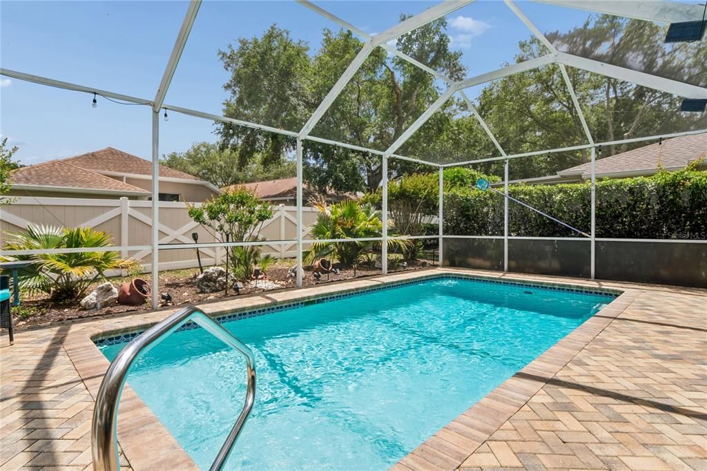 For Sale: $349,000 (2 beds, 2 baths, 1720 Square Feet)