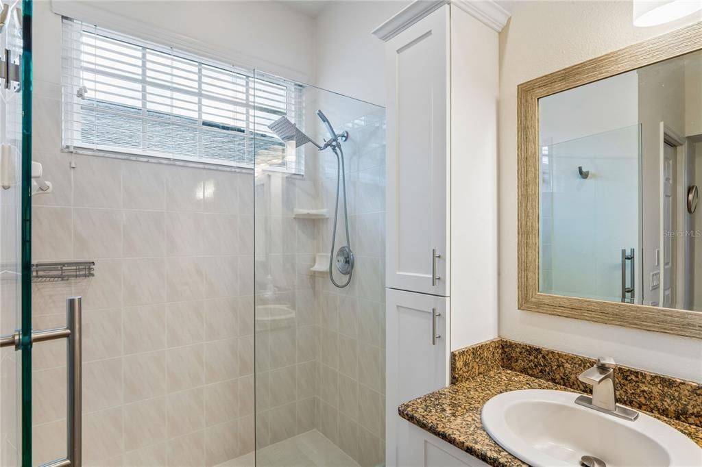 For Sale: $349,000 (2 beds, 2 baths, 1720 Square Feet)