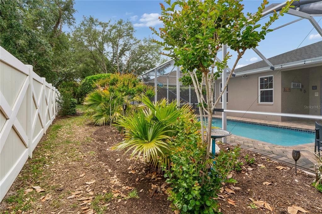 For Sale: $349,000 (2 beds, 2 baths, 1720 Square Feet)