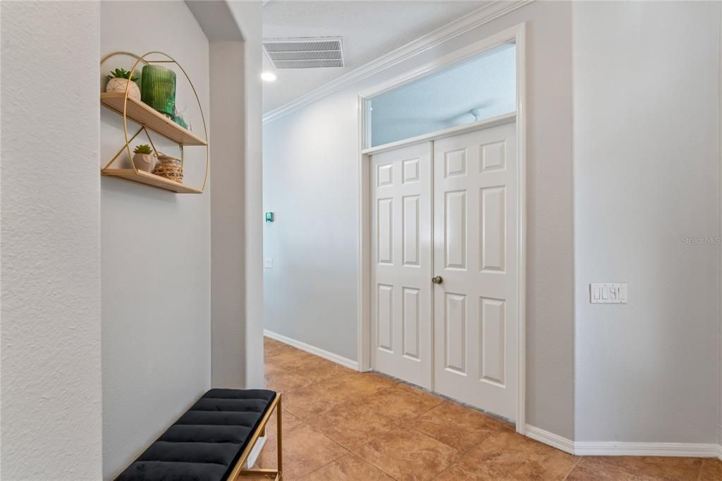 For Sale: $349,000 (2 beds, 2 baths, 1720 Square Feet)