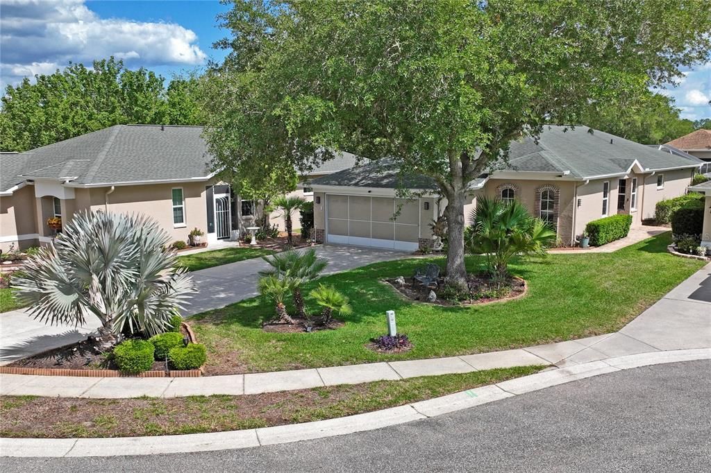 For Sale: $349,000 (2 beds, 2 baths, 1720 Square Feet)