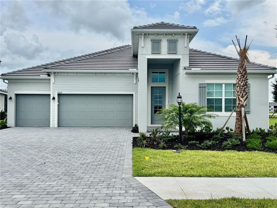 В аренду: $8,000 (4 спален, 3 ванн, 2744 Квадратных фут)