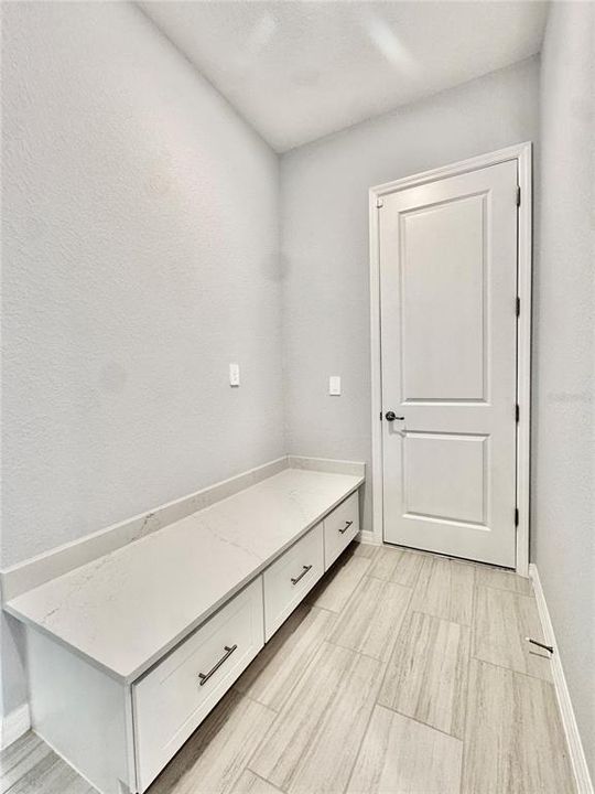 В аренду: $8,000 (4 спален, 3 ванн, 2744 Квадратных фут)