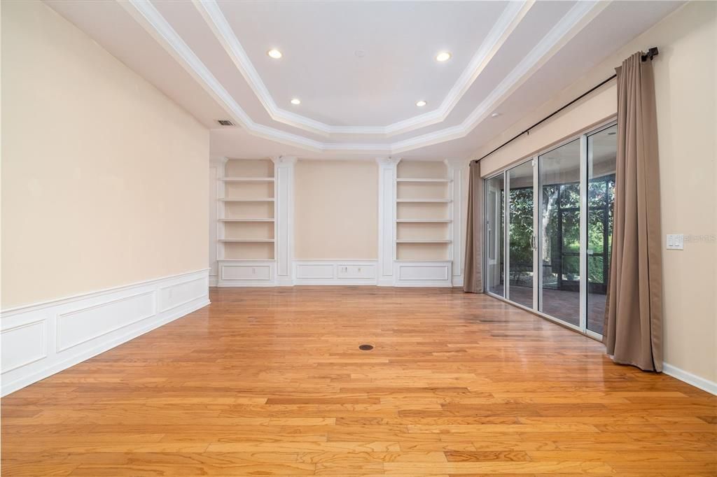 For Sale: $525,000 (4 beds, 3 baths, 2742 Square Feet)