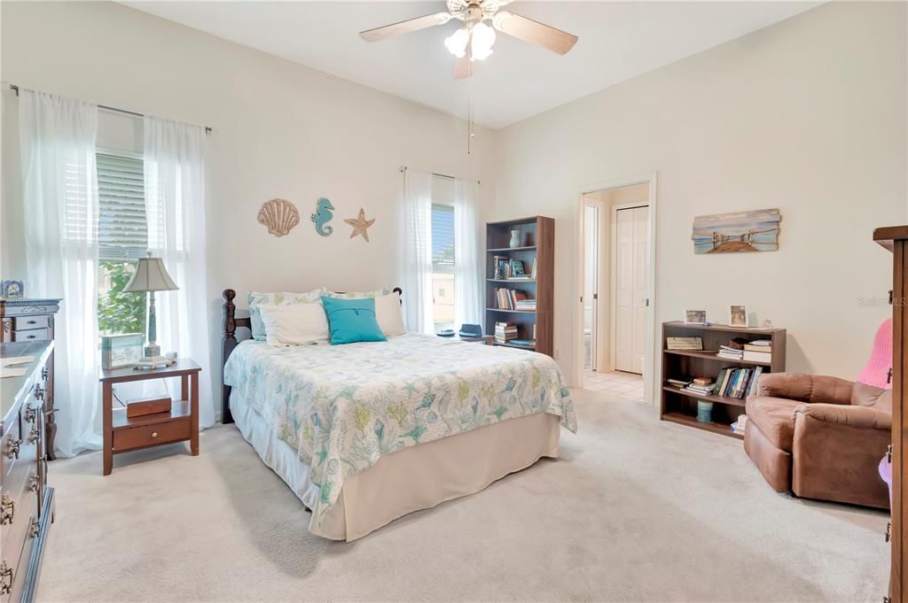 For Sale: $225,000 (3 beds, 2 baths, 1349 Square Feet)