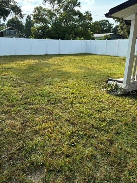 For Sale: $245,000 (2 beds, 1 baths, 816 Square Feet)