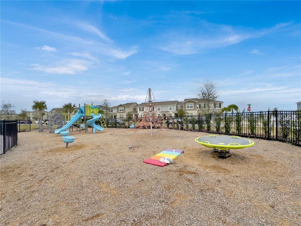 В аренду: $2,650 (3 спален, 2 ванн, 1518 Квадратных фут)
