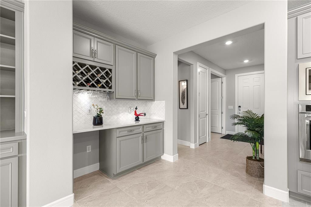 For Sale: $715,880 (3 beds, 2 baths, 2261 Square Feet)