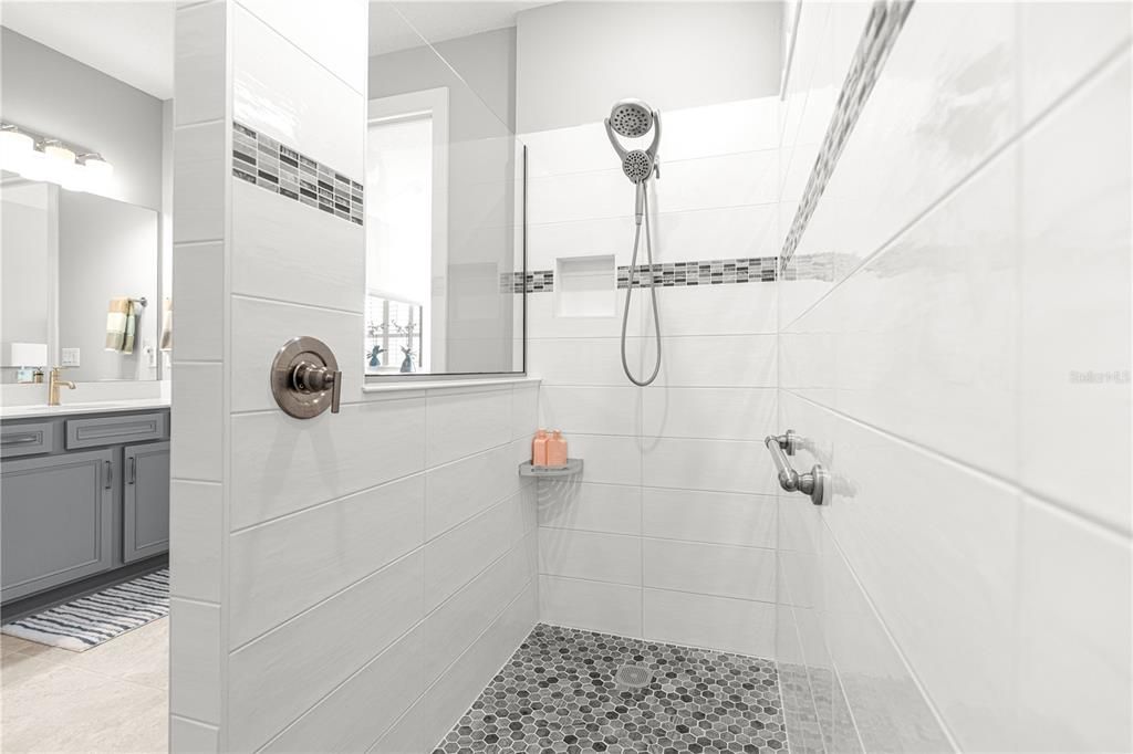 For Sale: $715,880 (3 beds, 2 baths, 2261 Square Feet)