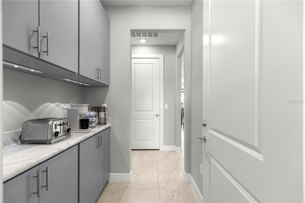 For Sale: $715,880 (3 beds, 2 baths, 2261 Square Feet)
