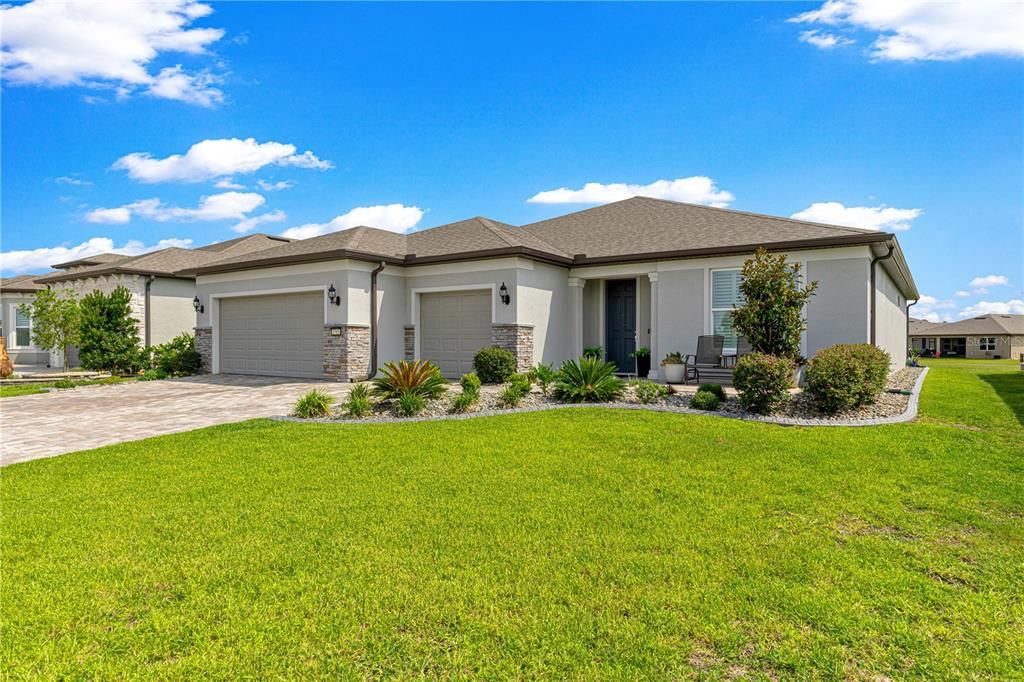 For Sale: $715,880 (3 beds, 2 baths, 2261 Square Feet)