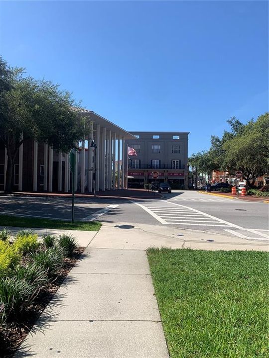For Rent: $1,850 (1 beds, 1 baths, 830 Square Feet)