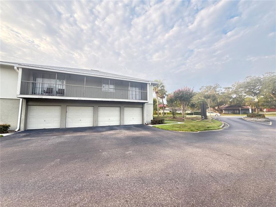 For Rent: $1,600 (2 beds, 1 baths, 1061 Square Feet)