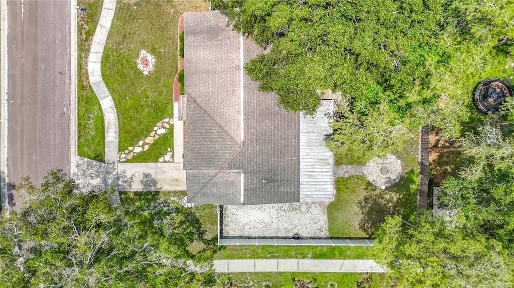 Activo con contrato: $405,000 (3 camas, 2 baños, 1429 Pies cuadrados)