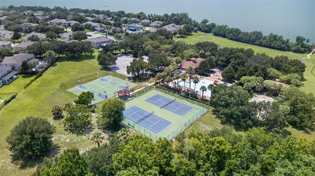 En Venta: $524,900 (4 camas, 3 baños, 2393 Pies cuadrados)